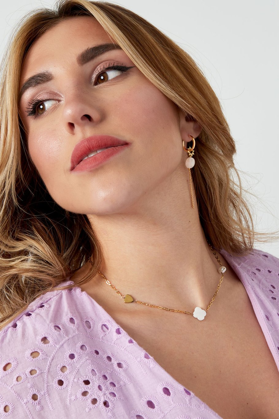 collana cuore conchiglia trifoglio - colore oro h5Immagine4